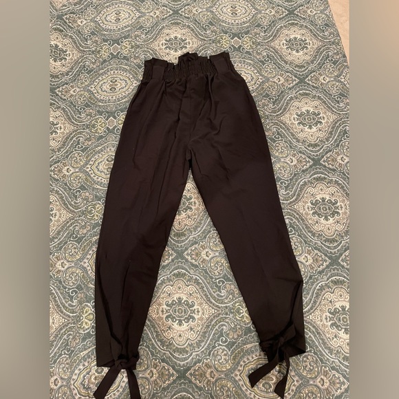 NWOT: Black MED joggers - Picture 3 of 6